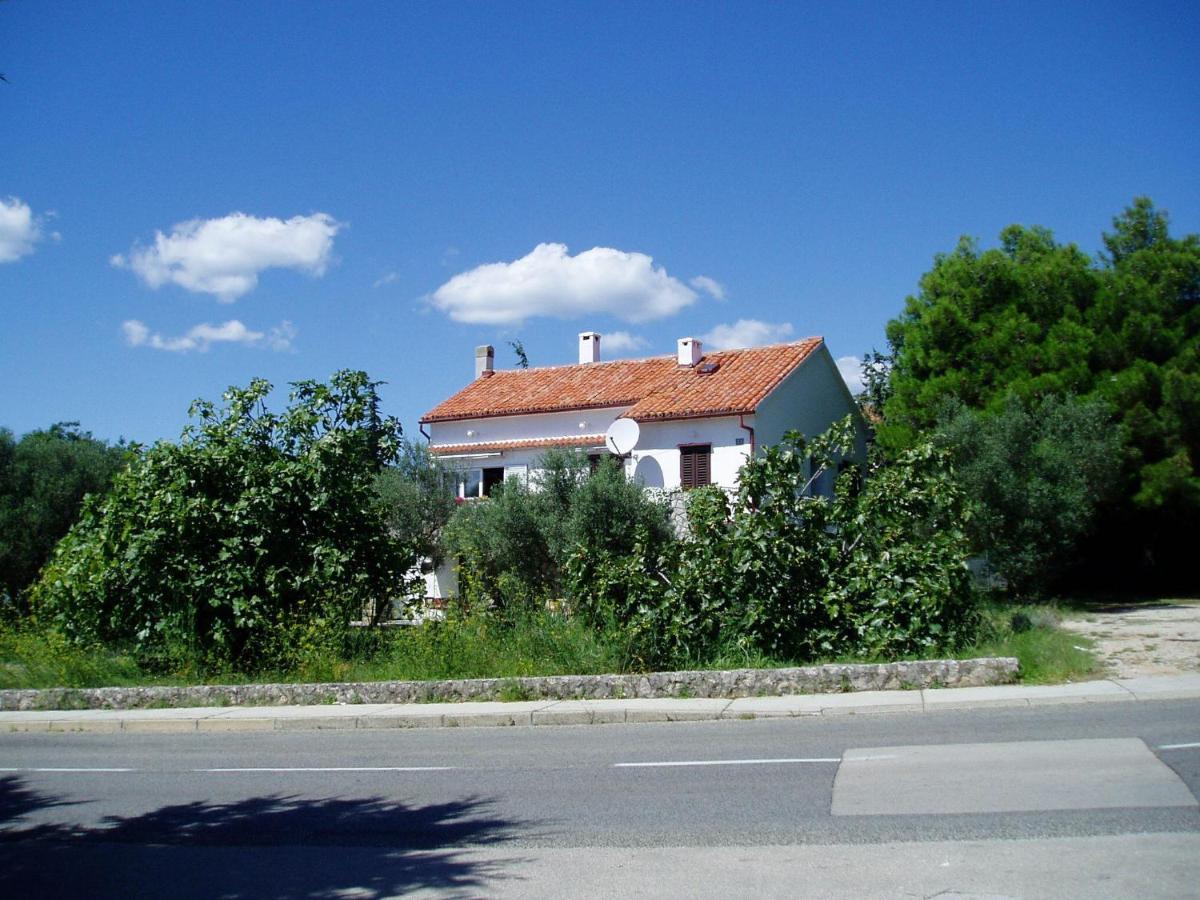 Apartments Vjera Крк Экстерьер фото